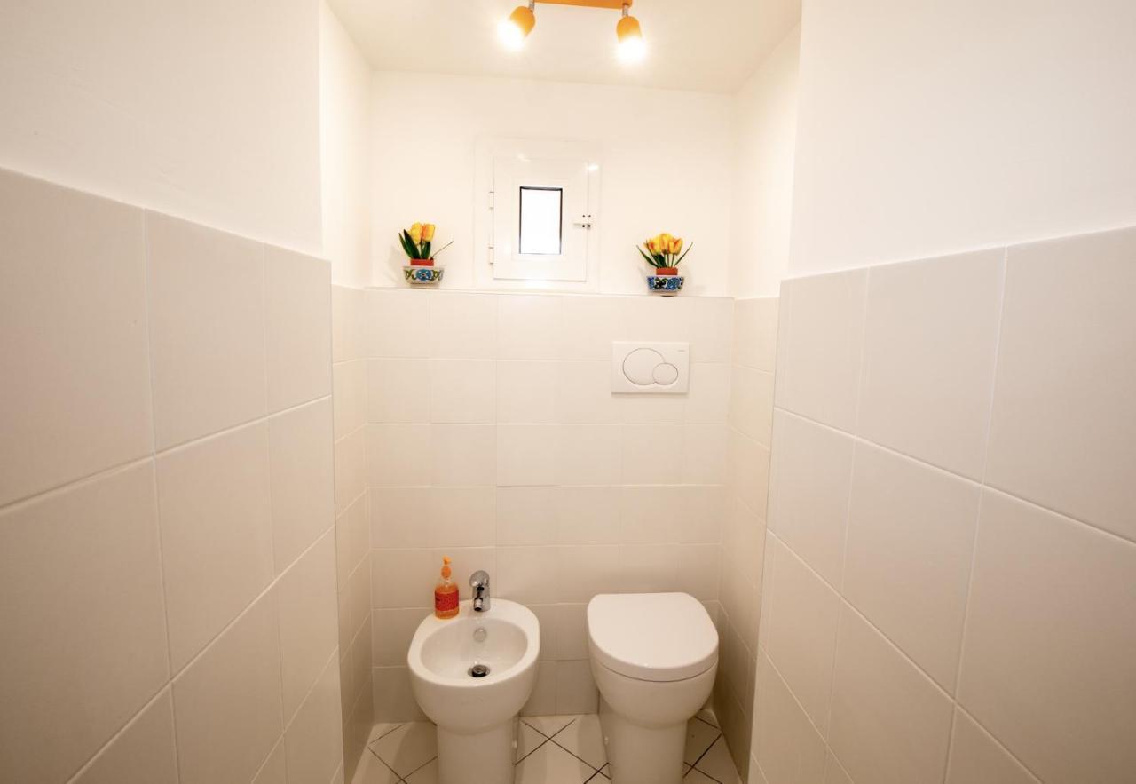 Apartament Via Manzoni Savona Zewnętrze zdjęcie